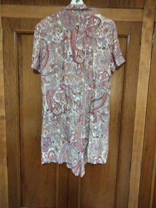 Mono corto estampado paisley