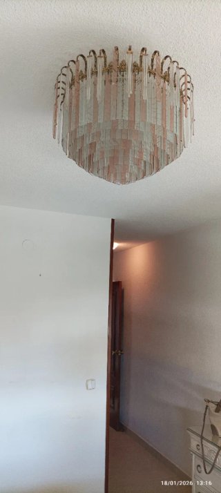 Lámpara de techo de metal y cristal Dos lámparas.