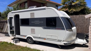 Caravana Hobby 490 KMF Deluxe Edition 2017
