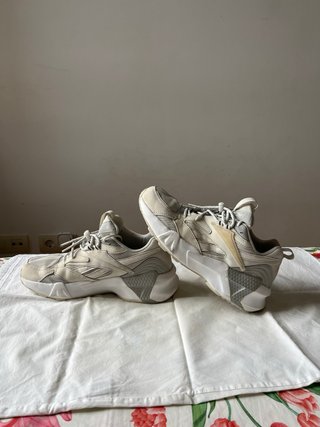 Zapatillas Reebok Mujer Blancas y Grises