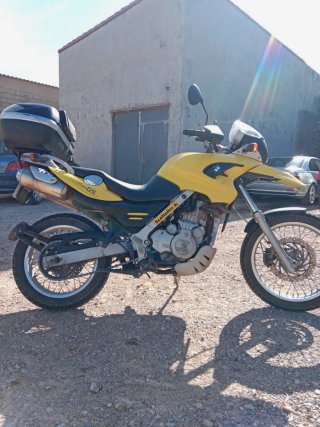 BMW F650GS Amarilla