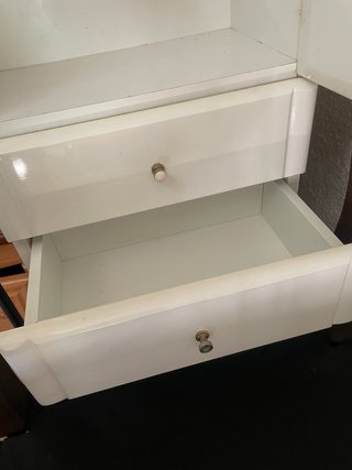 Mueble de baño blanco