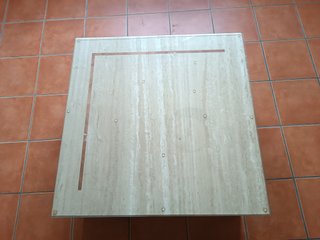 Mesa de mármol y cristal impecable