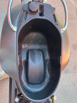 Vespa GTS 300 SuperSport Gris
