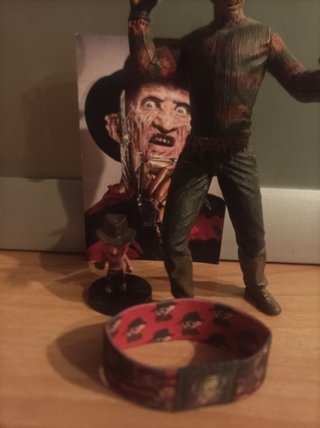 Figura de terror Freddy Krueger Neca 19 CM