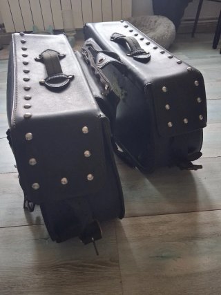 Alforjas de cuero para moto