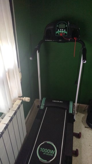 Cinta de correr Cecotec 1000W