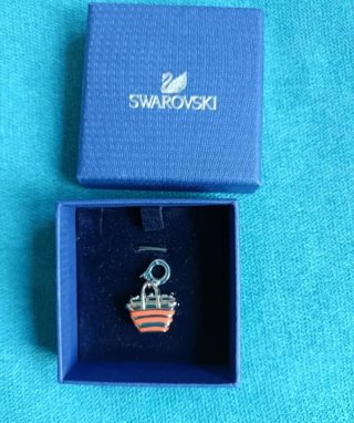 Colgante" Swarovski" Sin usar