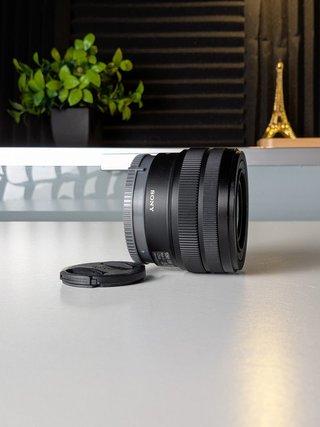 COMO NUEVO - Sony 28 60 mm