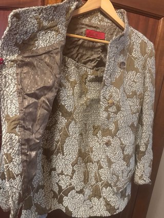 Traje Carolina Herrera Falda y Chaqueta