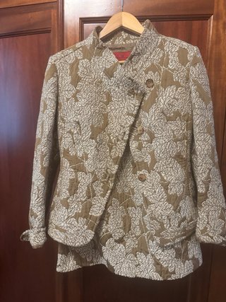 Traje Carolina Herrera Falda y Chaqueta