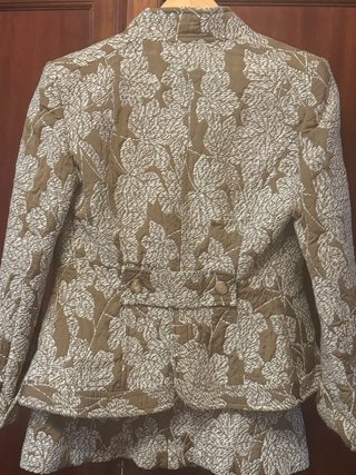 Traje Carolina Herrera Falda y Chaqueta
