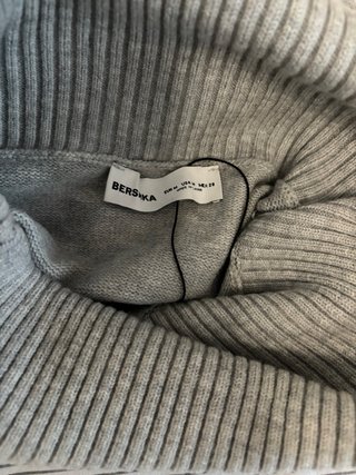 Jersey cuello vuelto gris