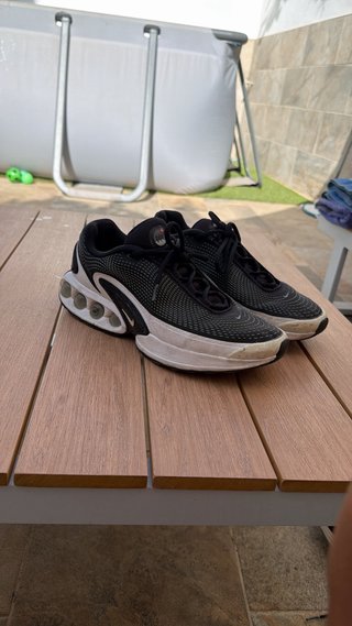 Nike Air Zapatillas Negras y Blancas