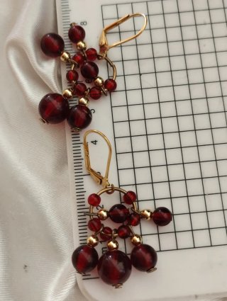 Orecchini vintage perle vetro rosso granato