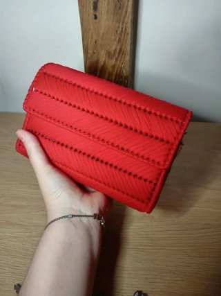 Borsetta clutch rossa catena dorata Monteiasi (TA)