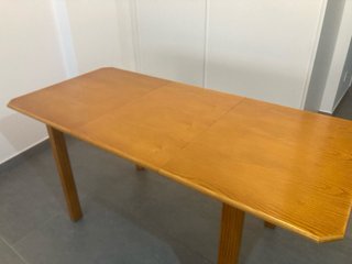 Mesa de comedor extensible