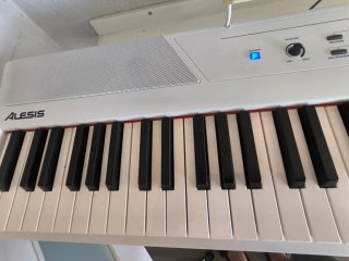 Piano Alesis Recital Blanco 88 Teclas