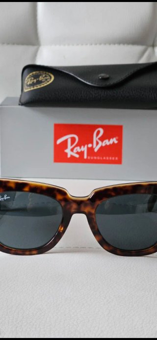 Gafas de sol de mujer marrones
