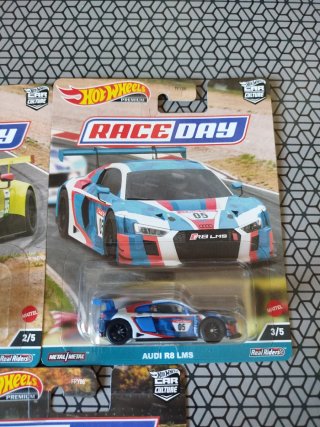 Hot Wheels Raceday 2021