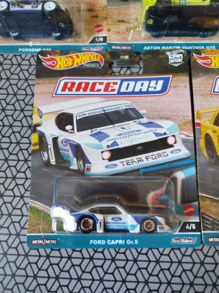 Hot Wheels Raceday 2021