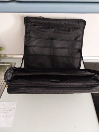 Bolsa porta documentos y portátil
