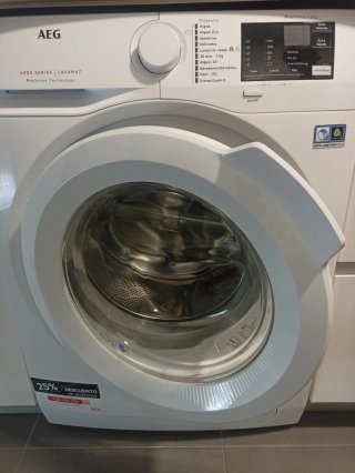 Lavadora AEG ProSense 8kg