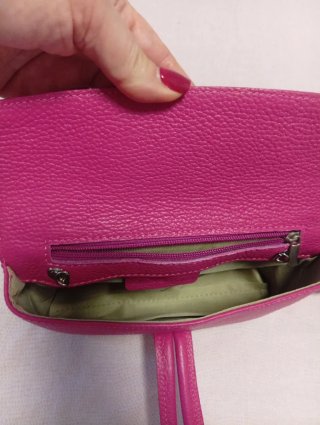 Borsa a mano fucsia con tracolla