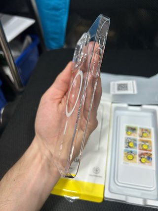 Capa Baseus iPhone 16 Pro Transparente