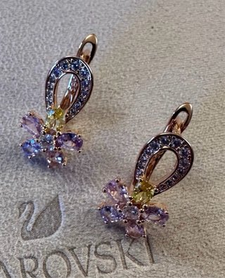 Orecchini oro petali di cristalli