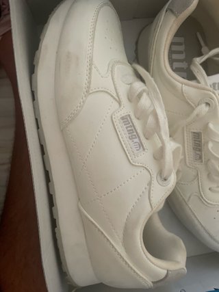 Zapatos MTNG blancos sin estrenar