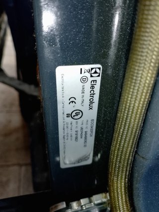 Horno pirolítico Electrolux