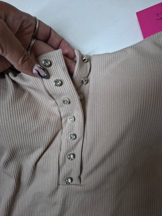 Camiseta tirantes pedrería beige talla 34 a 40