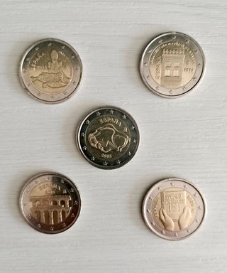 Lote 5 monedas 2€ España. Muy bueno