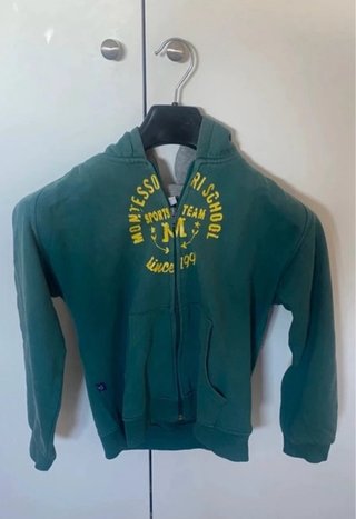 Chaqueta P.E. Montessori School