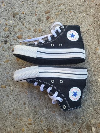 Zapatillas Converse All Star Negras. Número 32