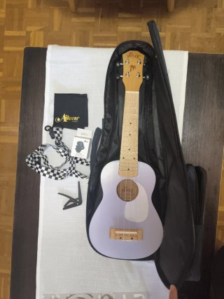 Ukelele violeta 21 pulgadas