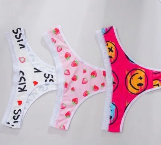Pack 3 tangas mujer KISS y fresas