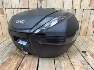 BAÚL TOP CASE GIVI V47NNT MONOKEY 47L
