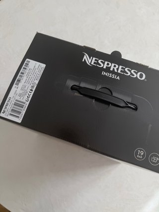 Cafetera Nespresso Inissia Negra