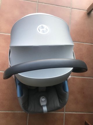Cochecito Cybex Priam con chasis en Rose Gold.