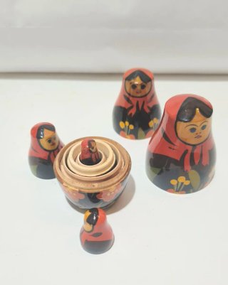 Set 5 Matrioske Tradizionali Russe