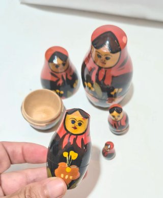 Set 5 Matrioske Tradizionali Russe