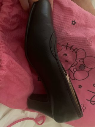 Zapatos de tacón flamenco con puntillas