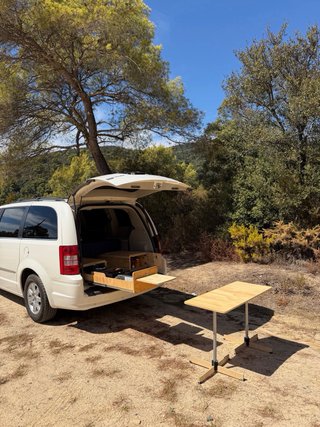 Chrysler Grand Voyager 2011 (Camper)