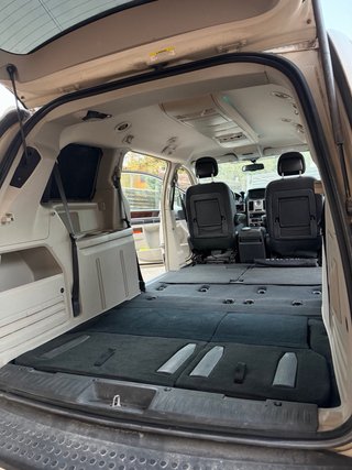 Chrysler Grand Voyager 2011 (Camper)
