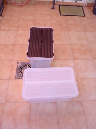 Dos cajas de almacenaje plástico 53L transparentes
