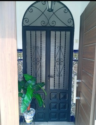 Puerta Hierro Maciza 1m x 2.50m