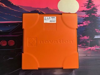 Novation Launchpad Mini MK2 + Caja, cable y manual
