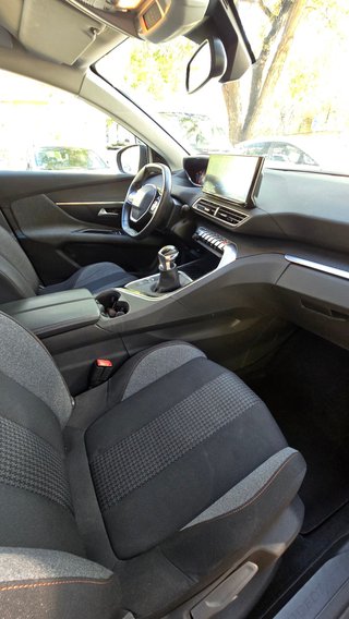 PEUGEOT 3008 1.5 BlueHDi Active Pack 130cv